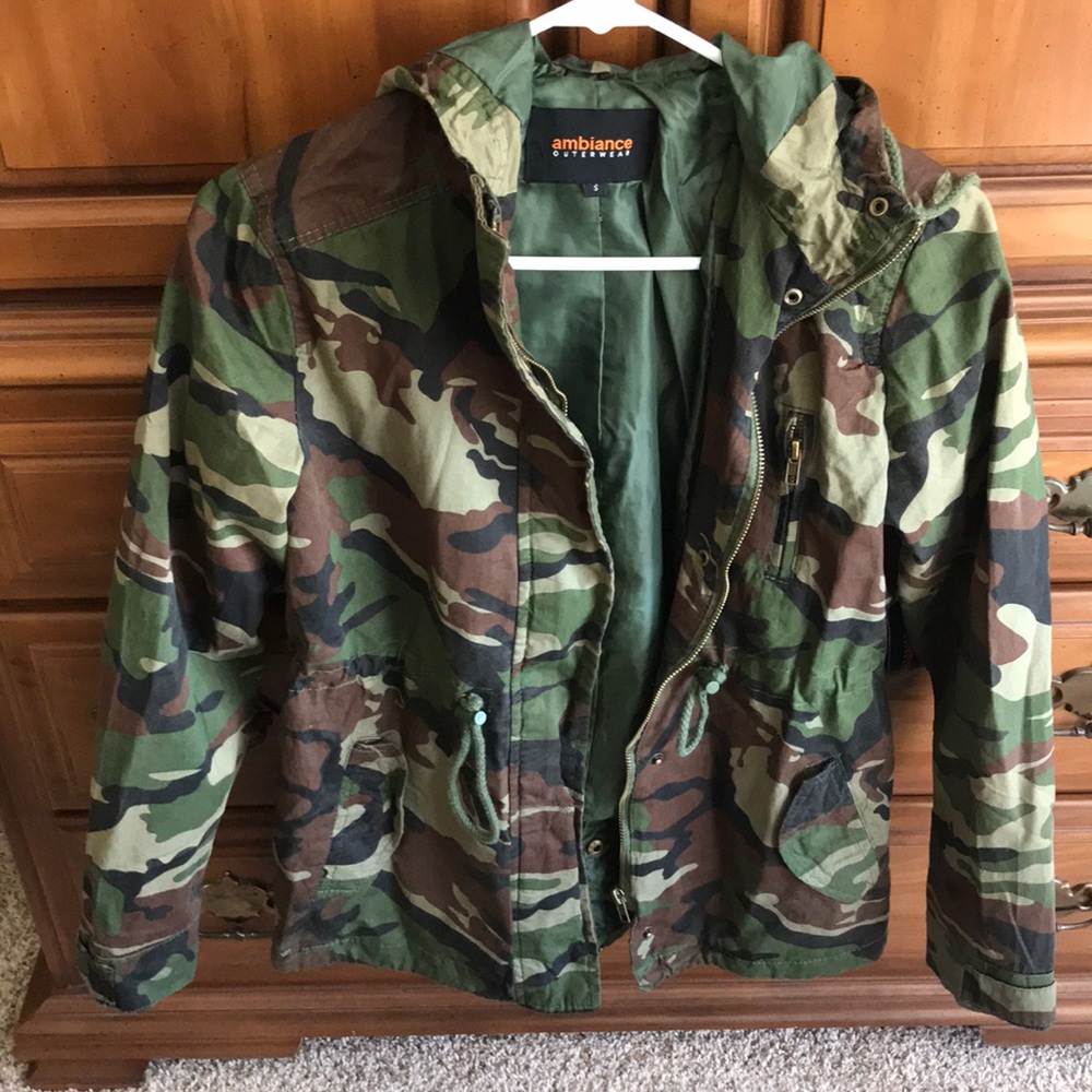 womens camo jacket